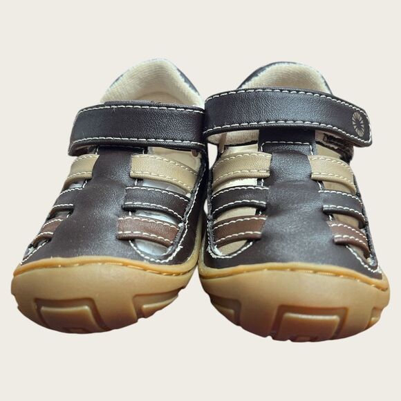 UGG Baby Stout Santore Close Bump Toe Sandals Size US 5 Brown 101991GT - Picture 3 of 8